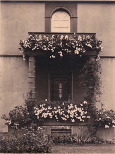 Reich Gartenplatz Haussäulen